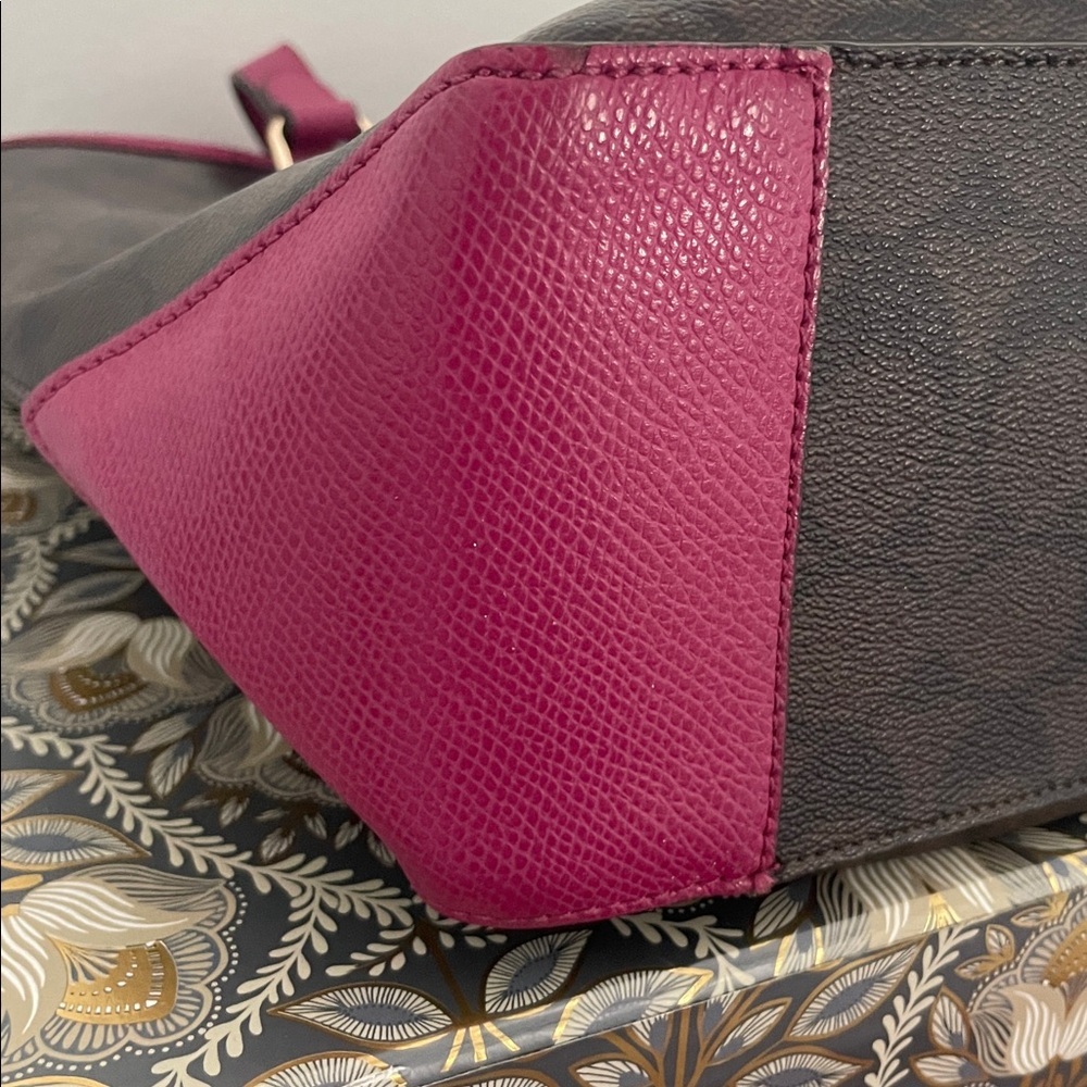 Coach City Tote Bag in Signature Coated Canvas with magenta leather accents - Picture 16 of 16